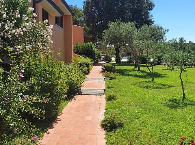 Monolocale Porto Coda Cavallo Apartmán *